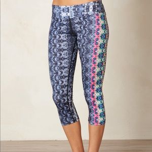 Roxanne Prana Cropped Leggings